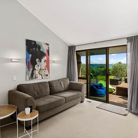 The Bird House - Kawaha Point, Rotorua. Stylish Six Bedroom Home With Space, Views And Relaxed Atmosphere Exteriör bild