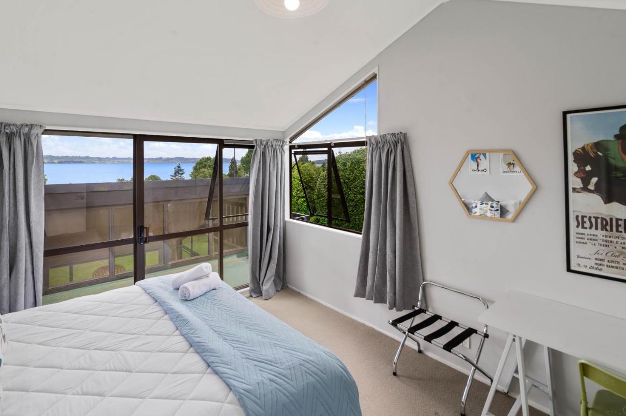 The Bird House - Kawaha Point, Rotorua. Stylish Six Bedroom Home With Space, Views And Relaxed Atmosphere Exteriör bild