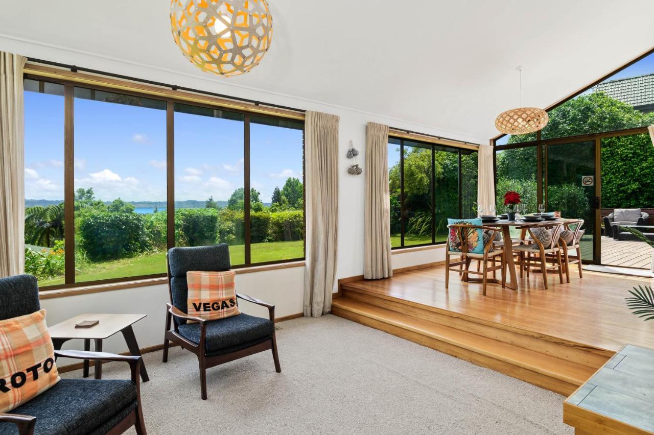 The Bird House - Kawaha Point, Rotorua. Stylish Six Bedroom Home With Space, Views And Relaxed Atmosphere Exteriör bild