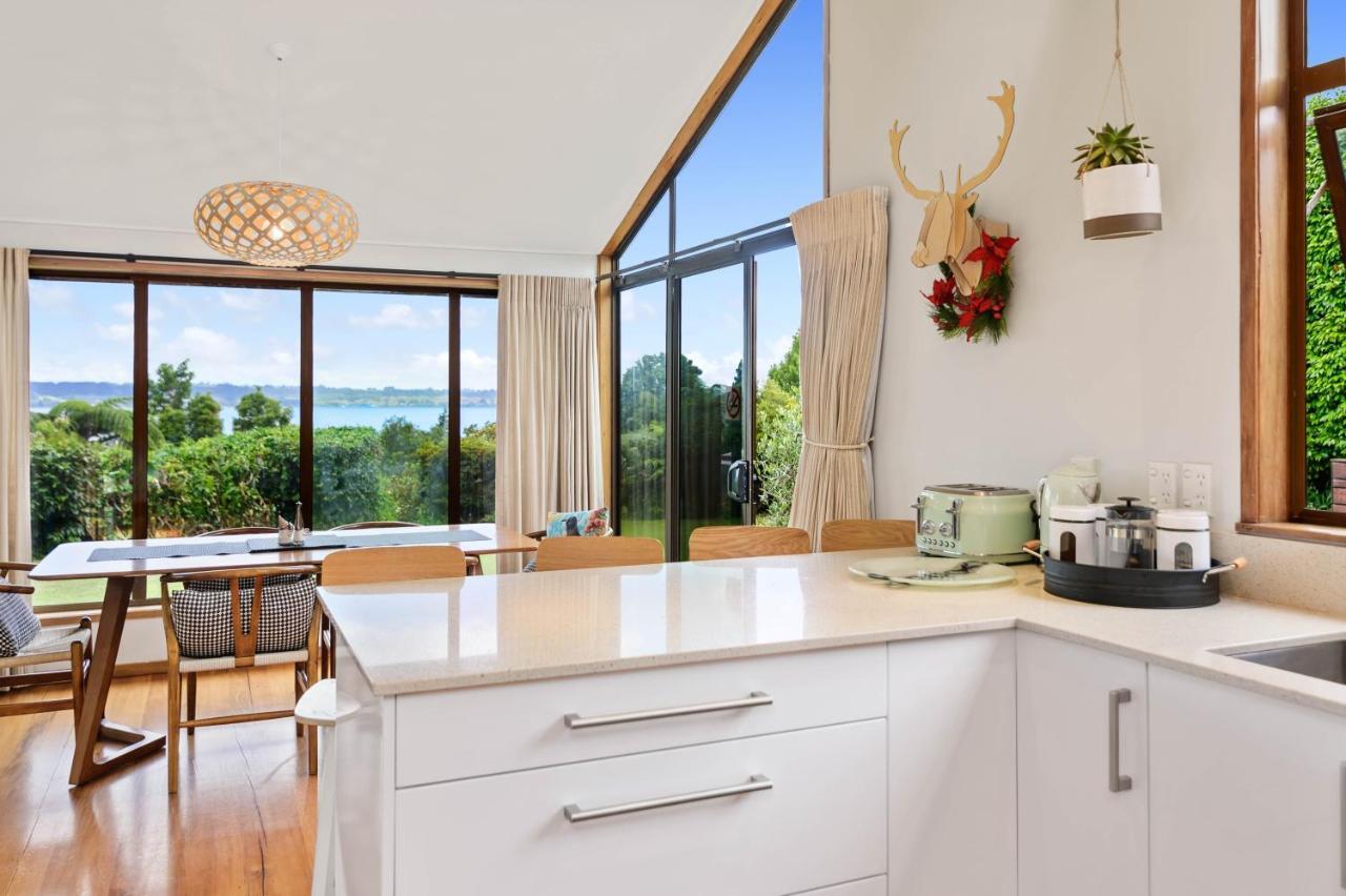 The Bird House - Kawaha Point, Rotorua. Stylish Six Bedroom Home With Space, Views And Relaxed Atmosphere Exteriör bild