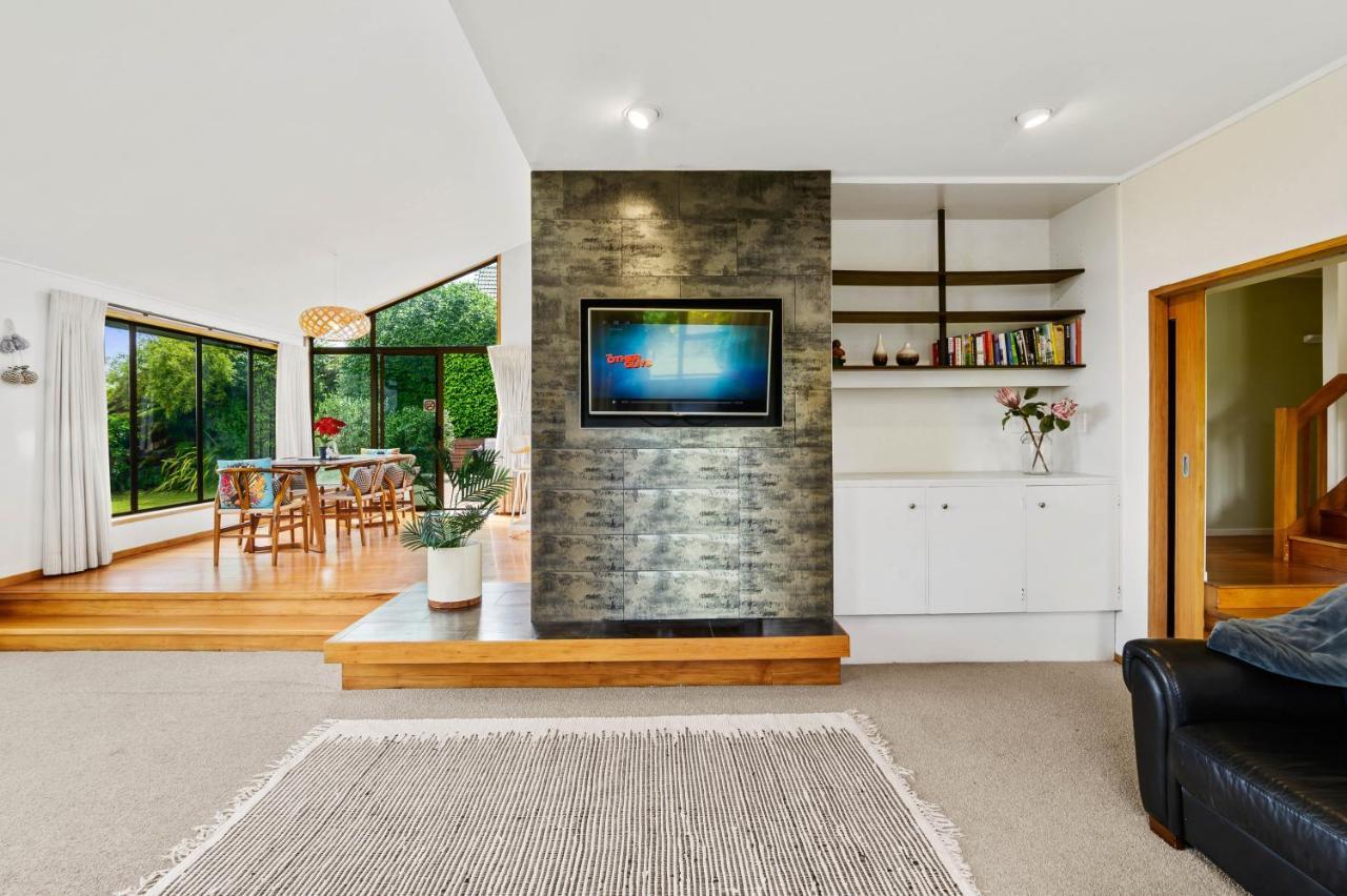 The Bird House - Kawaha Point, Rotorua. Stylish Six Bedroom Home With Space, Views And Relaxed Atmosphere Exteriör bild